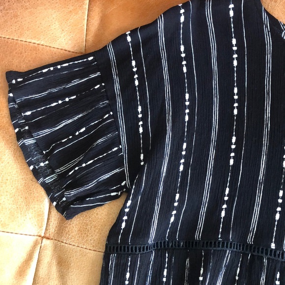 Peplum blouse textured - Picture 2 of 5